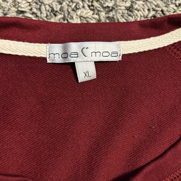 Ladies Quarantined with my dog top size XL - Picture 2 of 3